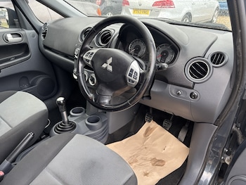 Used Mitsubishi Colt 2010 for sale - 77241886: Photo