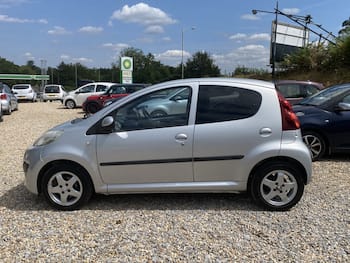 Used Peugeot 107 2013 for sale - 79600236: Photo
