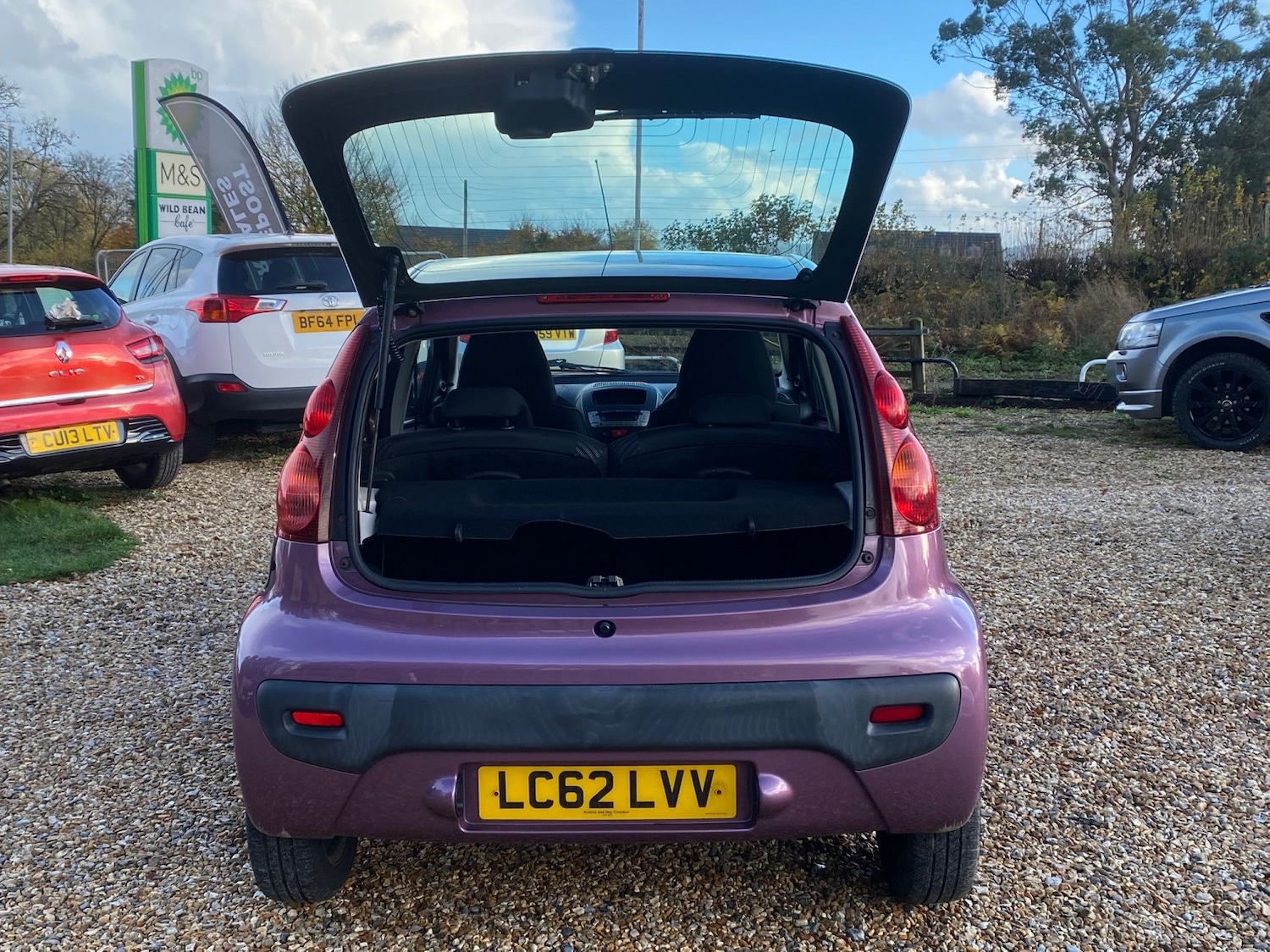 Used Peugeot 107 2012 for sale - 76649817: Photo 11