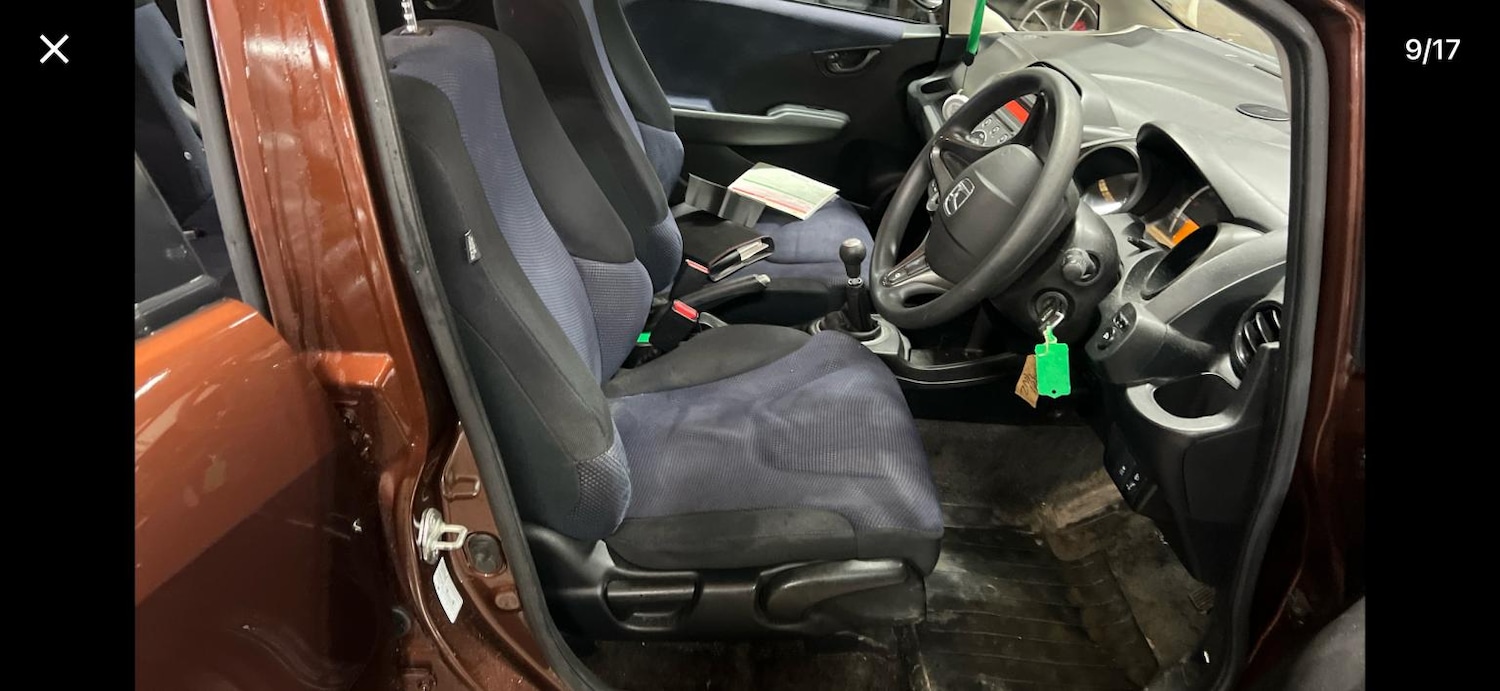 Used Honda Jazz 2011 for sale - 77536001: Photo 2