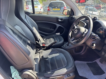 Used smart fortwo 2017 for sale - 78402677: Photo