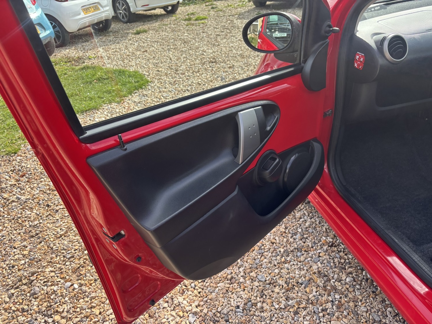Used Peugeot 107 2013 for sale - 76128873: Photo 17