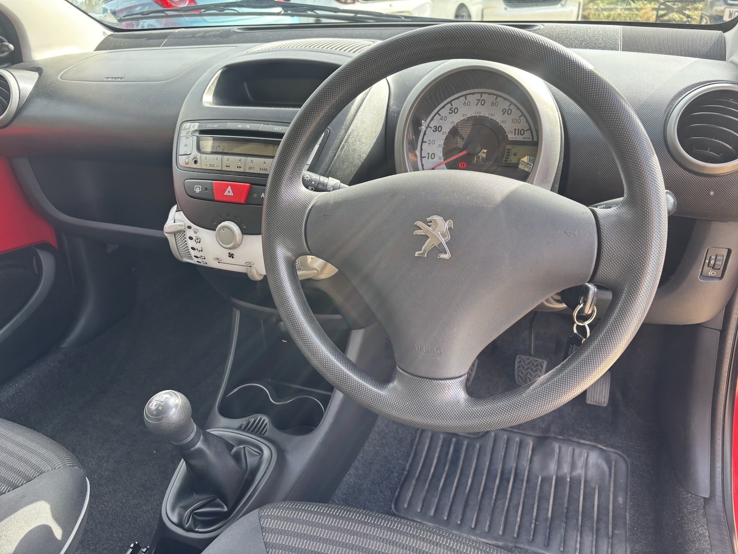 Used Peugeot 107 2013 for sale - 76128873: Photo 5