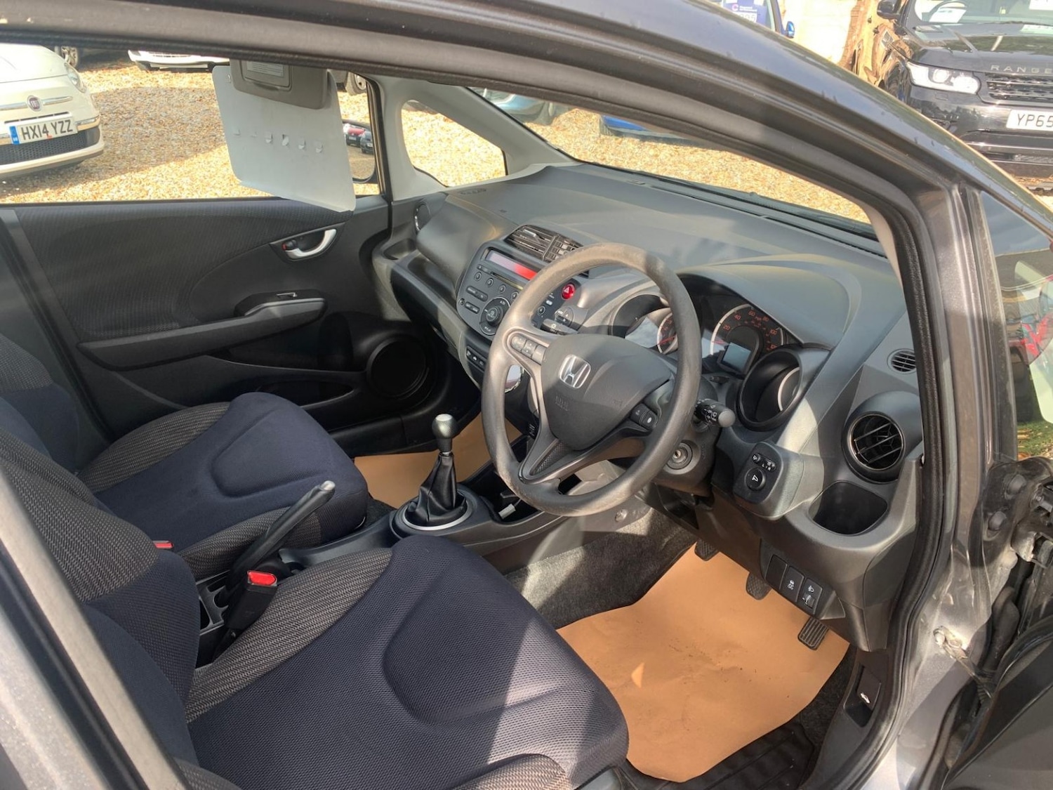 Used Honda Jazz 2013 for sale - 76631484: Photo 2