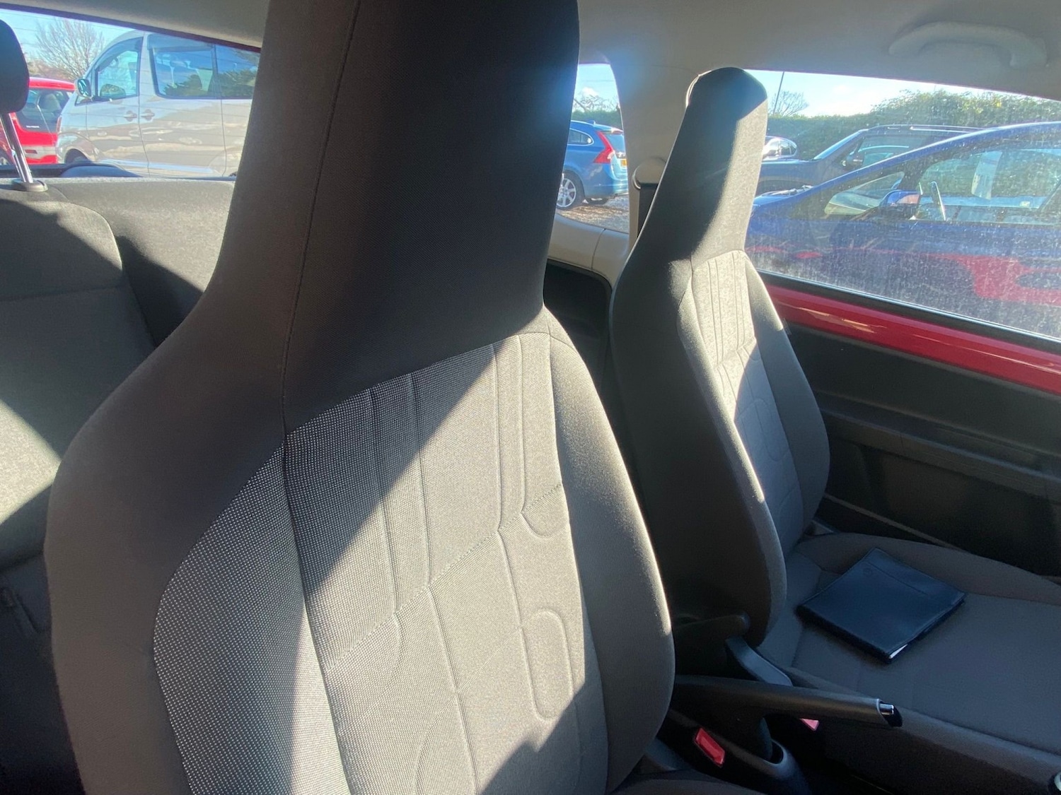 Used Volkswagen up! 2016 for sale - 76649832: Photo 9