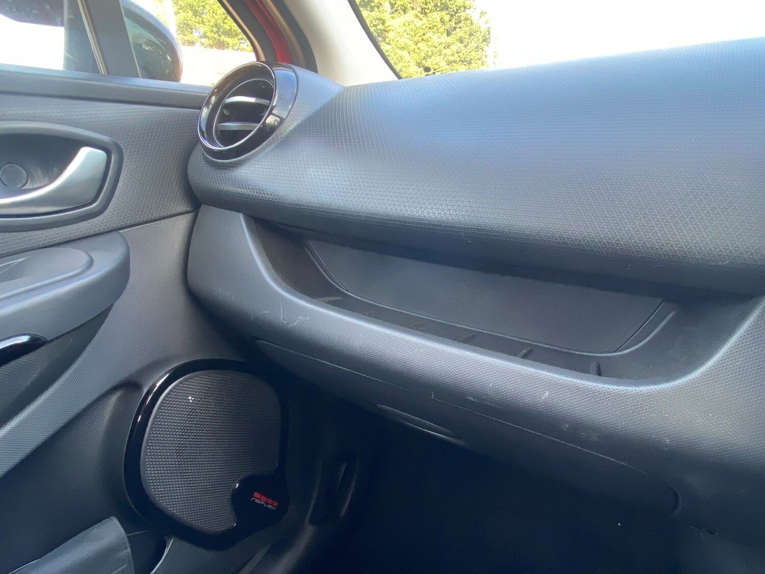 Used Renault Clio 2015 for sale - 78025740: Photo 16