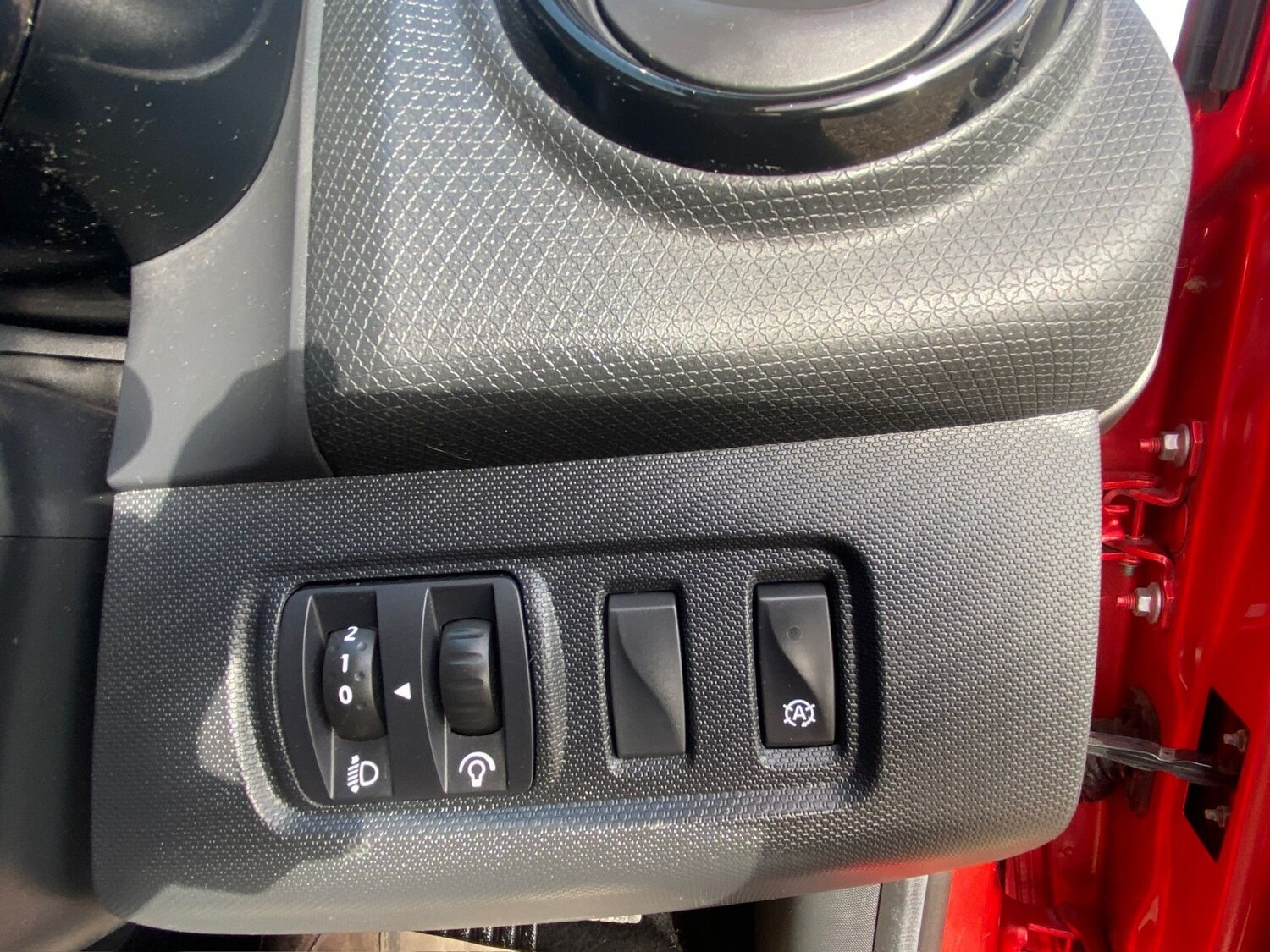 Used Renault Clio 2015 for sale - 78025740: Photo 9