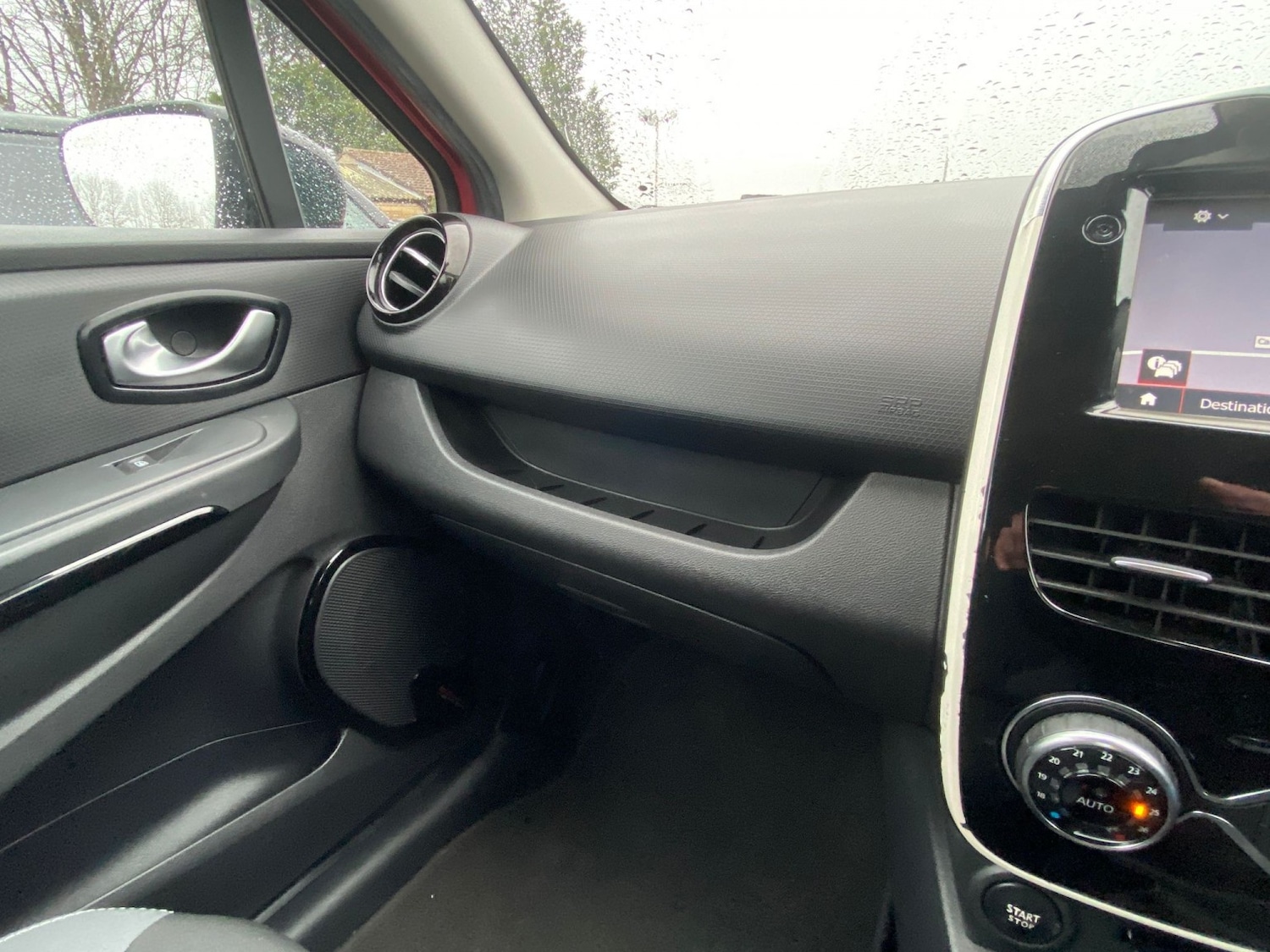 Used Renault Clio 2016 for sale - 77483690: Photo 21