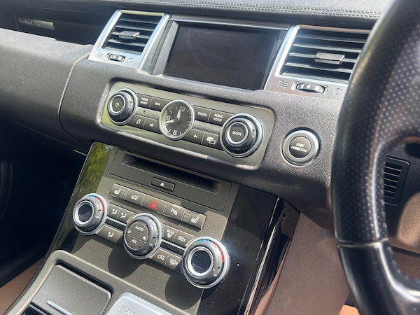Used Land Rover Range Rover Sport 2013 for sale - 75772813: Photo 4