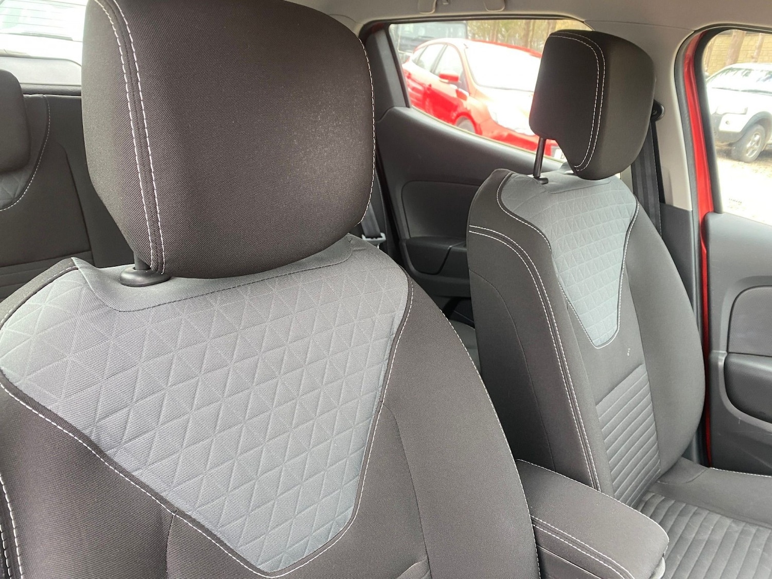 Used Renault Clio 2015 for sale - 78025730: Photo 10