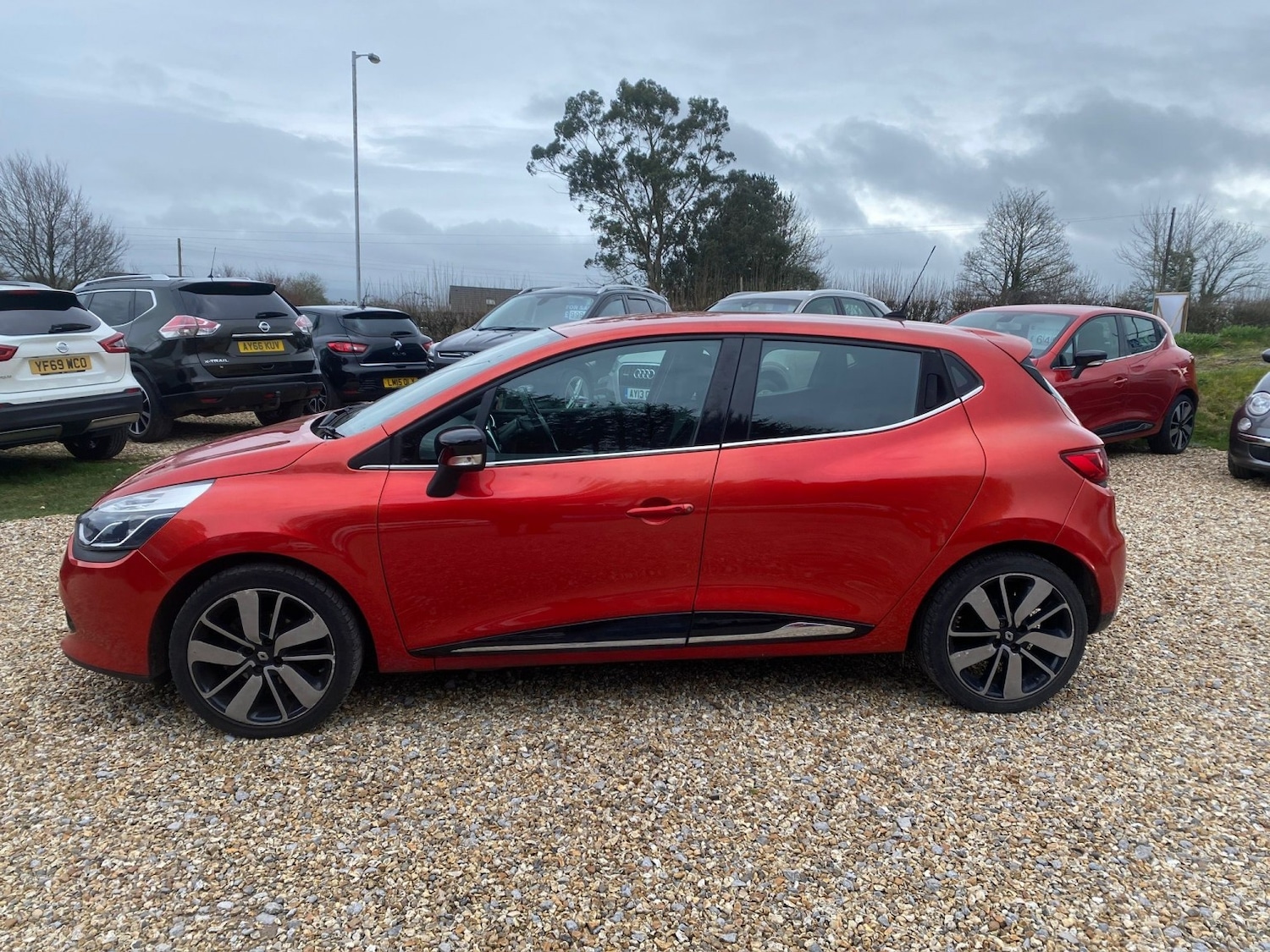 Used Renault Clio 2015 for sale - 78025730: Photo 3