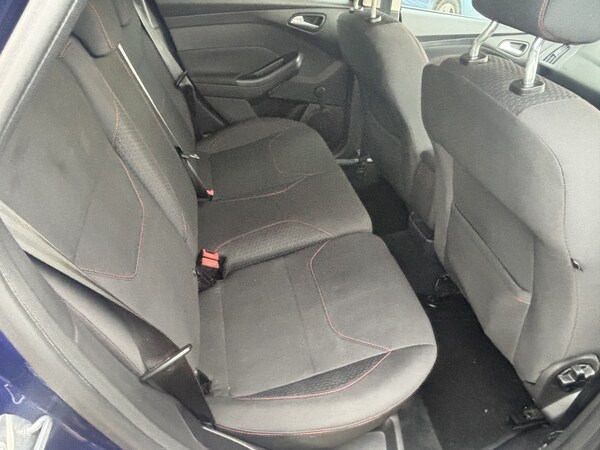 Used Ford Focus 2015 for sale - 76149317: Photo 5
