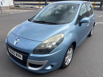 2010 - 1.6 VVT Dynamique TomTom 5-Door