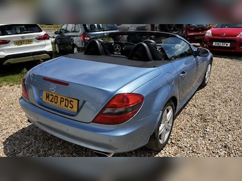Used Mercedes-Benz SLK 2011 for sale - 79047674: Photo