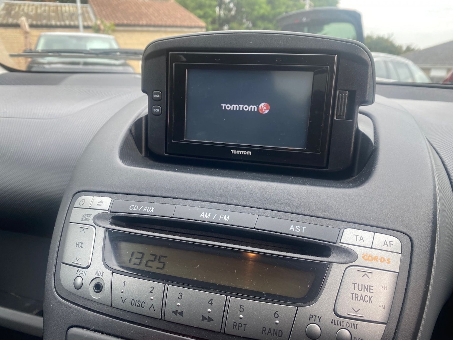 Used Toyota AYGO 2012 for sale - 75789368: Photo 11