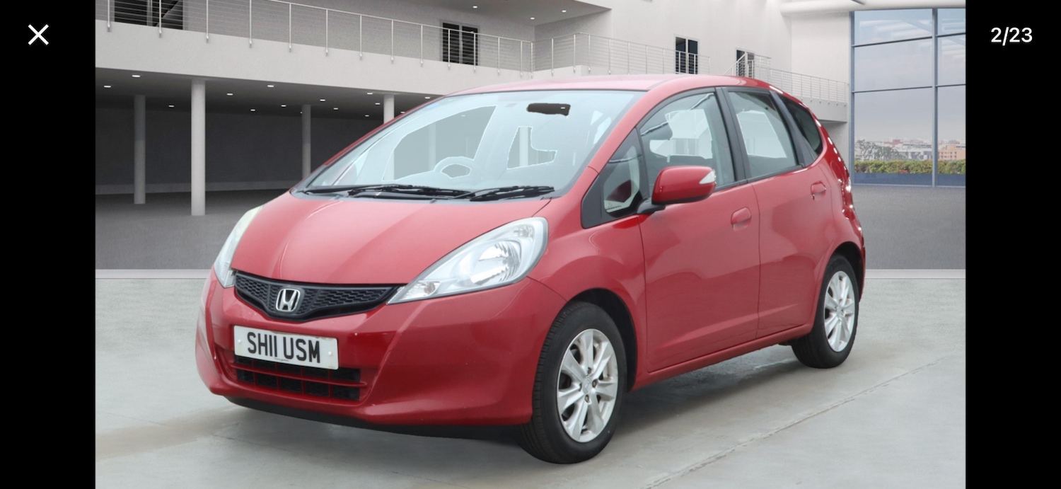 Used Honda Jazz 2011 for sale - 76374193: Photo 2