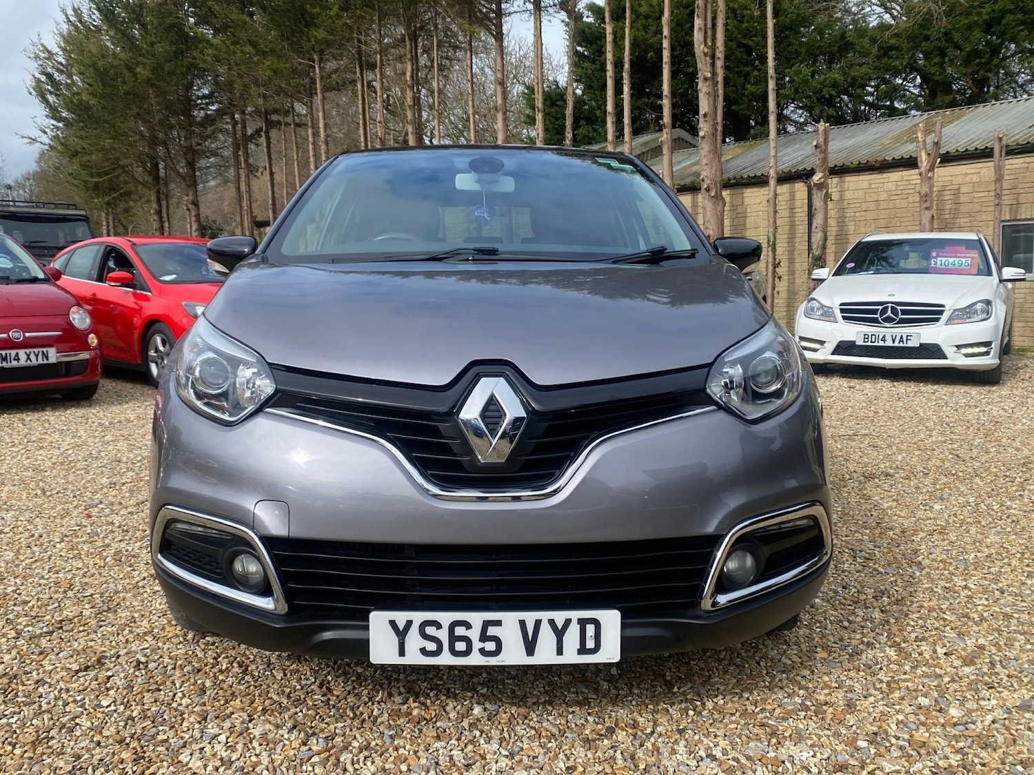 Used Renault Captur 2015 for sale - 78025786: Photo 2