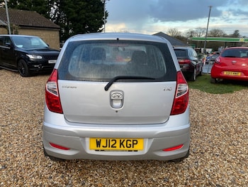 Used Hyundai i10 2012 for sale - 77403642: Photo