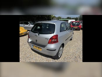 Used Toyota Yaris 2006 for sale - 79845483: Photo