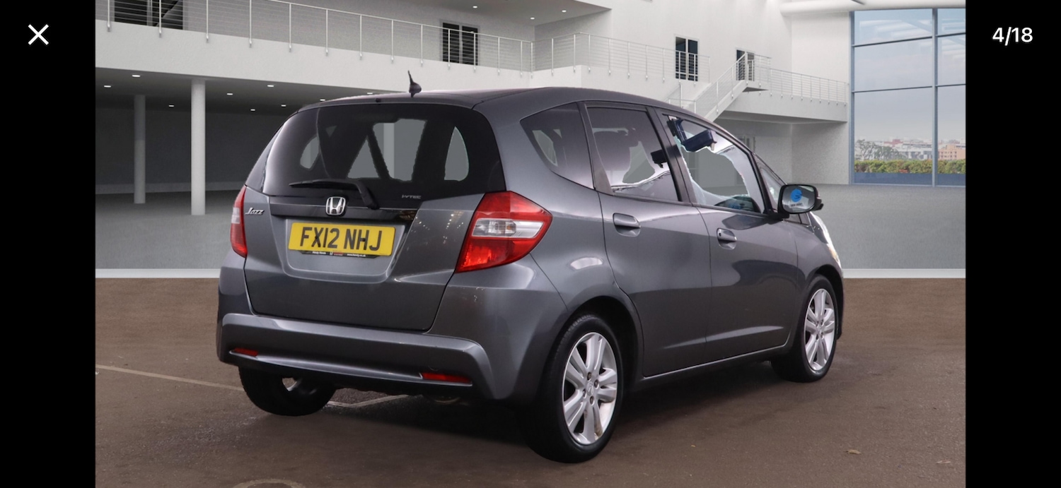 Used Honda Jazz 2012 for sale - 76412232: Photo 2