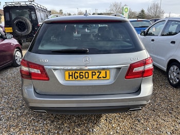 Used Mercedes-Benz E Class 2011 for sale - 77522119: Photo