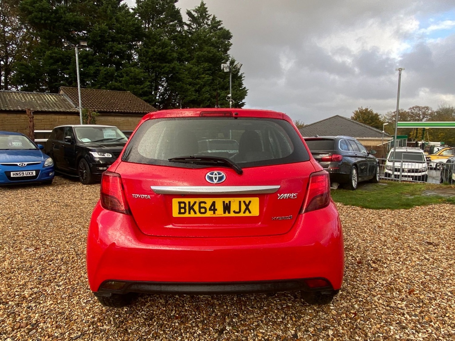 Used Toyota Yaris 2014 for sale - 76439898: Photo 2