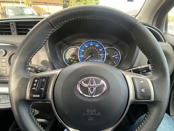 Used Toyota Yaris 2014 for sale - 76439898: Photo