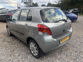Used Toyota Yaris 2010 for sale - 76211946: Photo 3