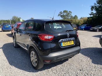 Used Renault Captur 2015 for sale - 79600254: Photo