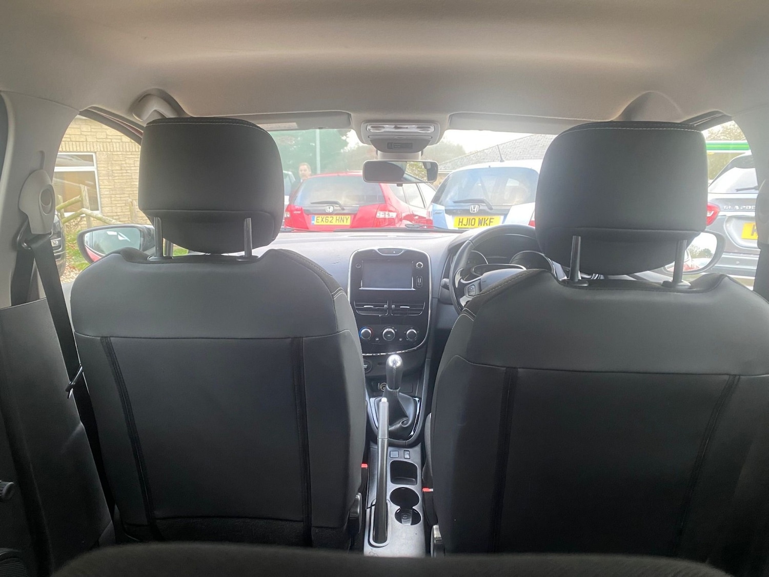 Used Renault Clio 2015 for sale - 76877612: Photo 41