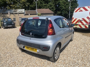 Used Peugeot 107 2013 for sale - 79600247: Photo