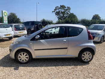 Used Peugeot 107 2013 for sale - 79600247: Photo