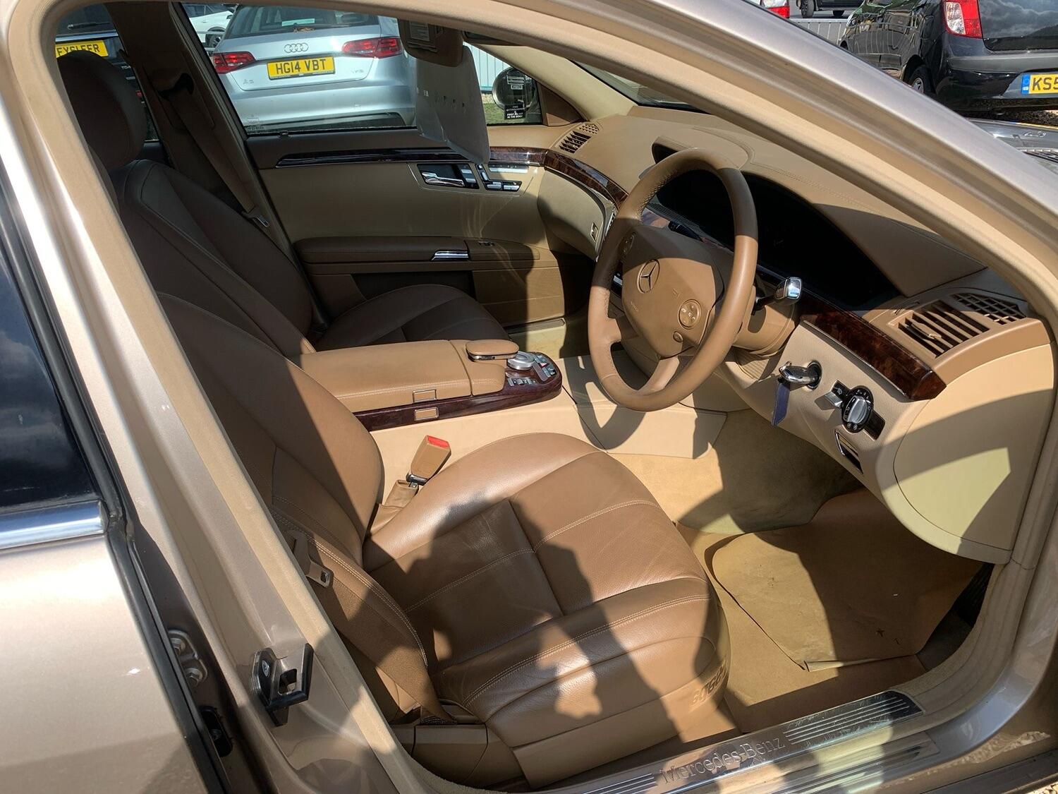 Used Mercedes-Benz S Class 2006 for sale - 77643697: Photo 2