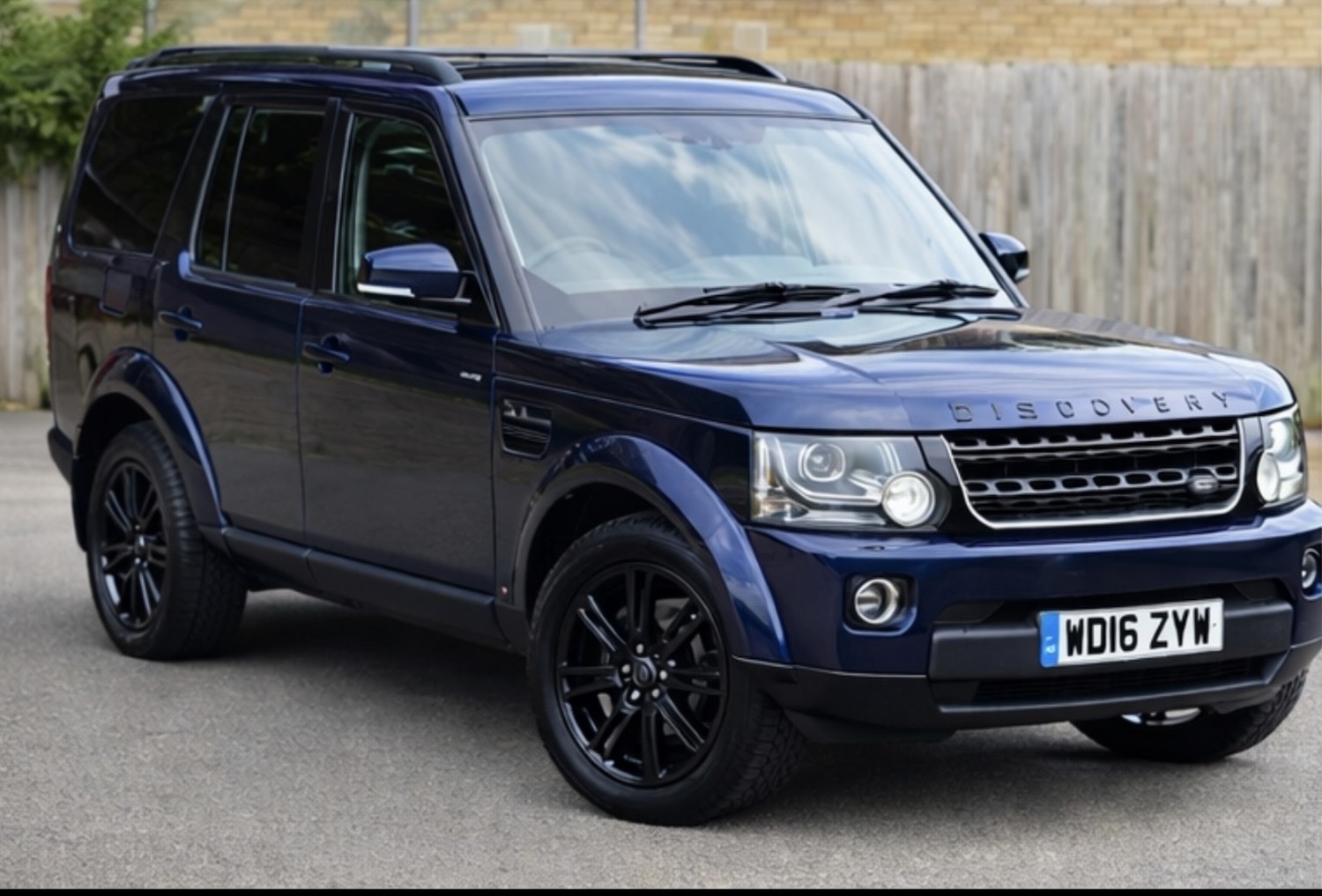 Used Land Rover Discovery 2016 for sale - 77494700: Photo 4