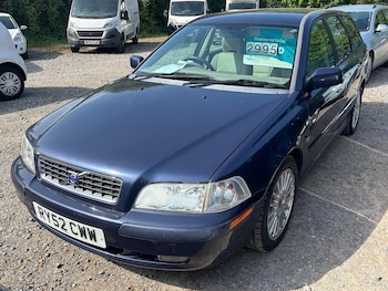 Used Volvo V40 2002 for sale - 75731234: Photo