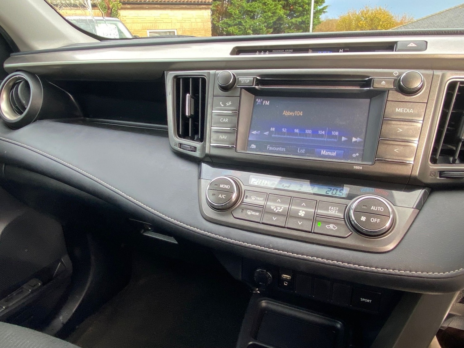 Used Toyota RAV4 2014 for sale - 76591463: Photo 10