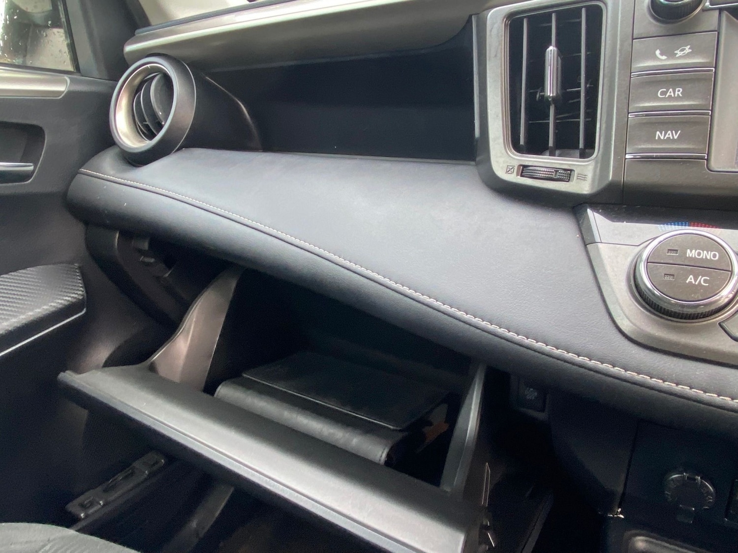 Used Toyota RAV4 2014 for sale - 76591463: Photo 11