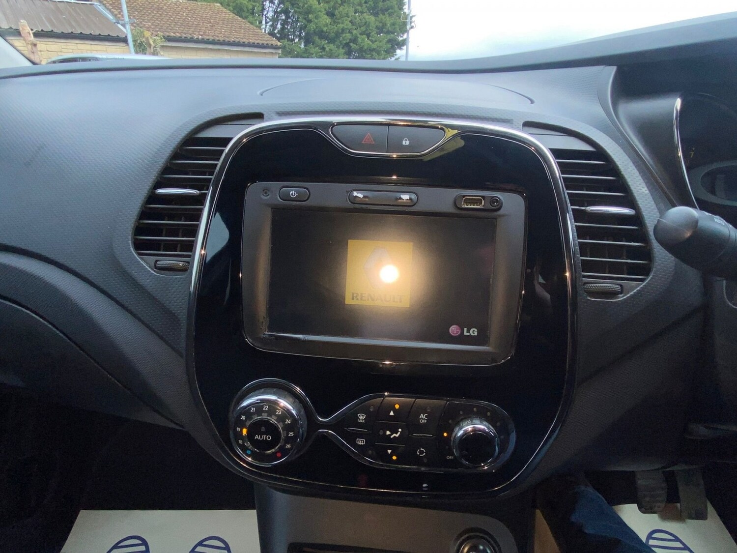 Used Renault Captur 2014 for sale - 78025743: Photo 16