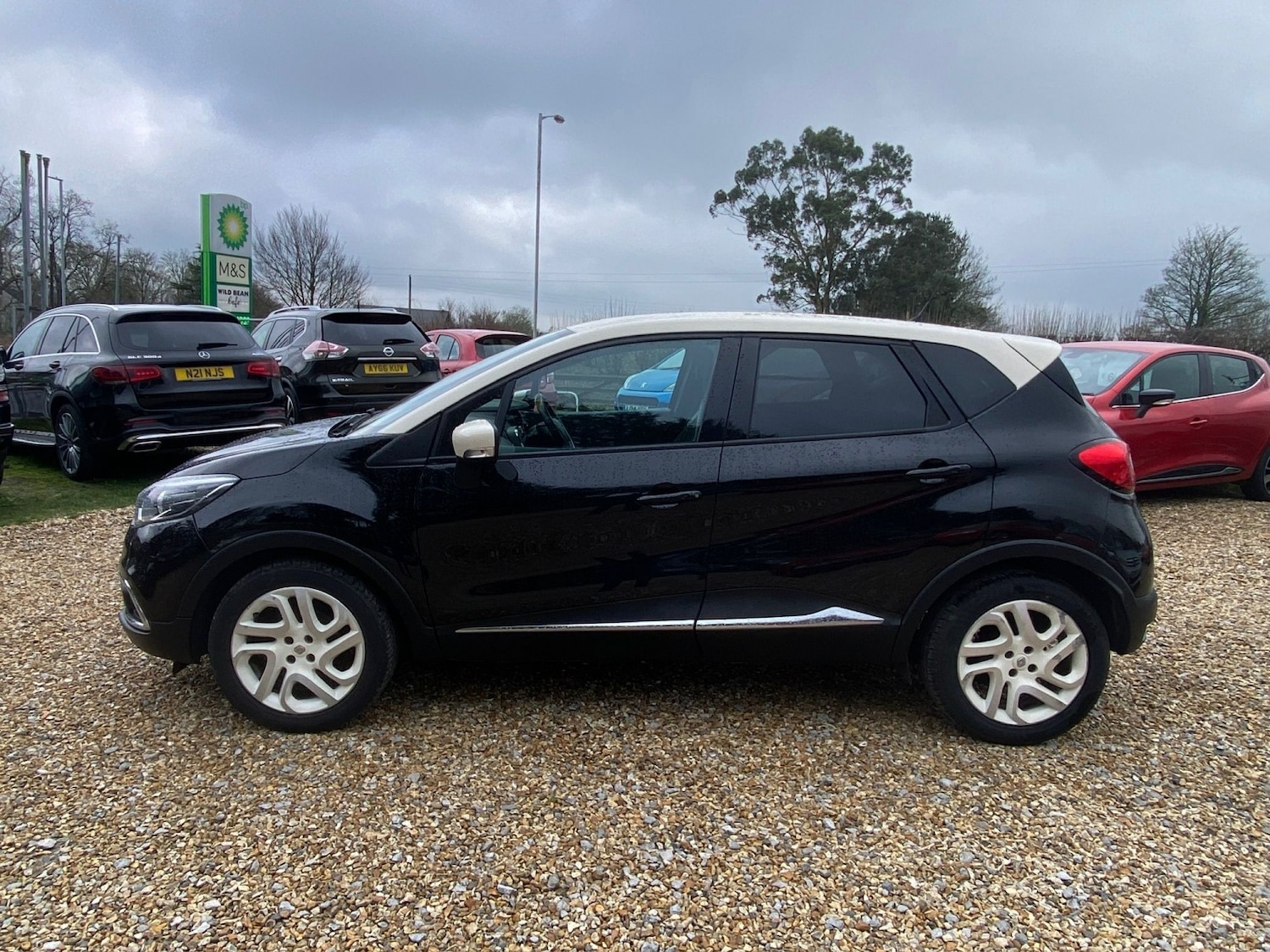 Used Renault Captur 2014 for sale - 78025743: Photo 2