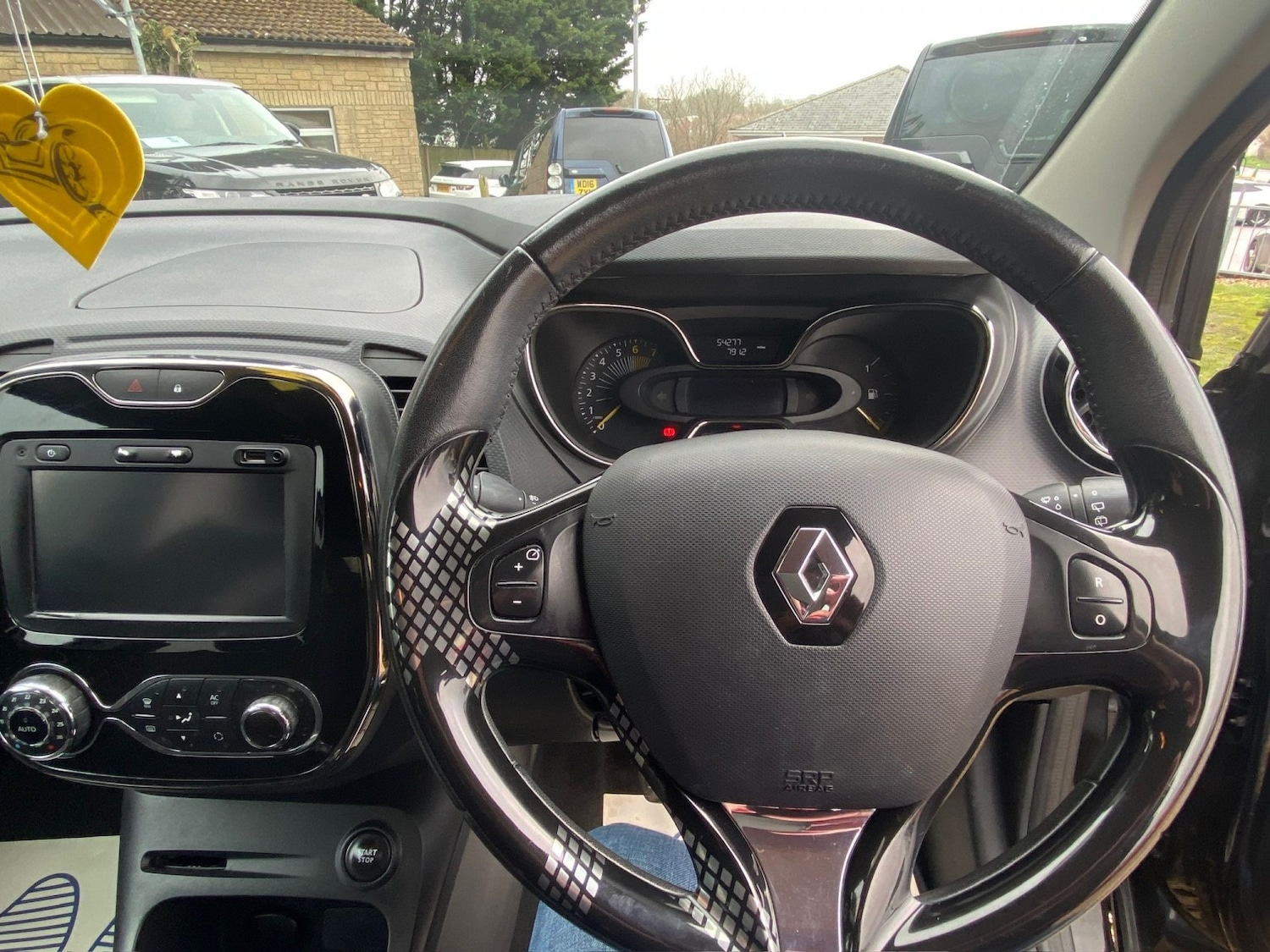 Used Renault Captur 2014 for sale - 78025743: Photo 9