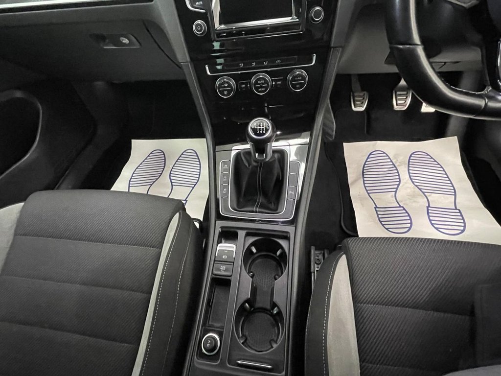 Used Volkswagen Golf 2015 for sale - 77133602: Photo 16