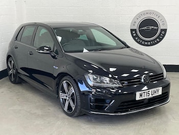 Used Volkswagen Golf 2015 for sale - 77133602: Photo