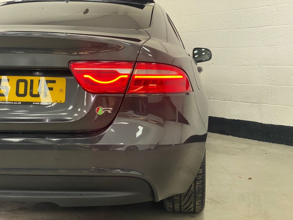 Used Jaguar XE 2015 for sale - 75998535: Photo 14