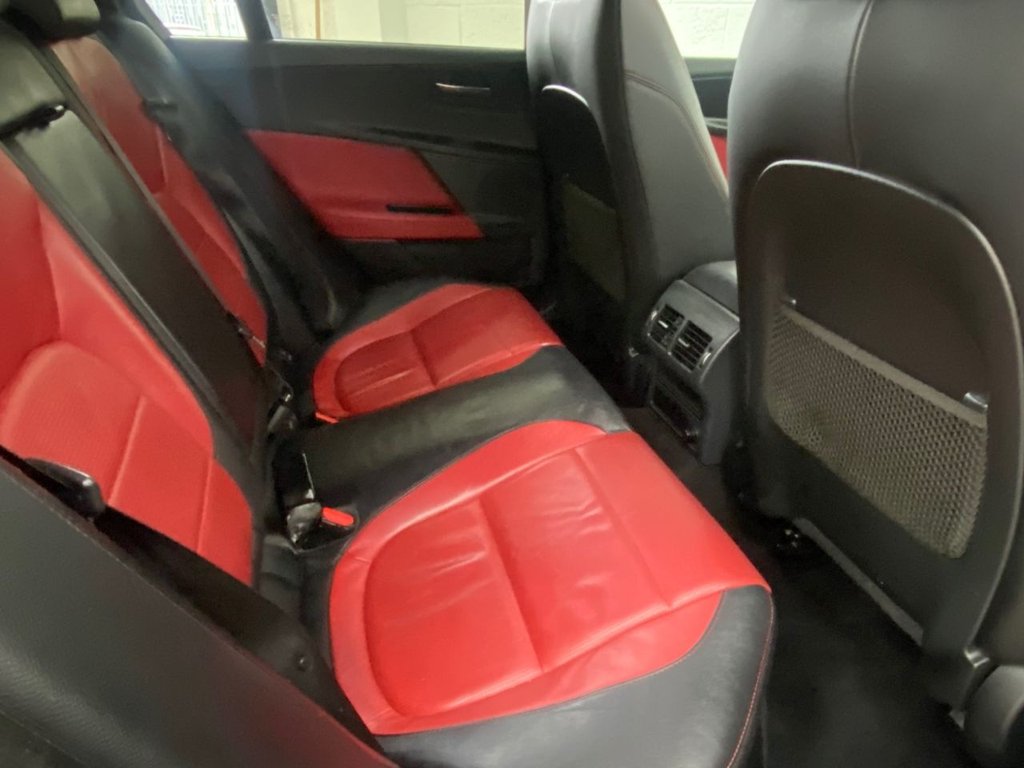 Used Jaguar XE 2015 for sale - 75998535: Photo 15