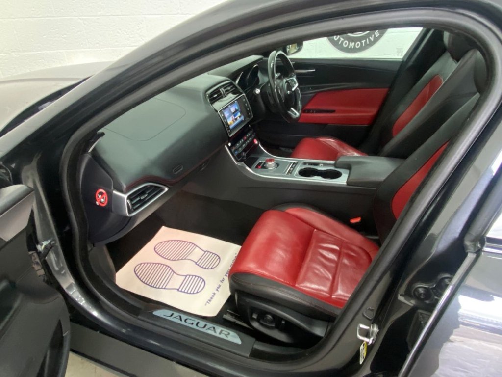 Used Jaguar XE 2015 for sale - 75998535: Photo 16