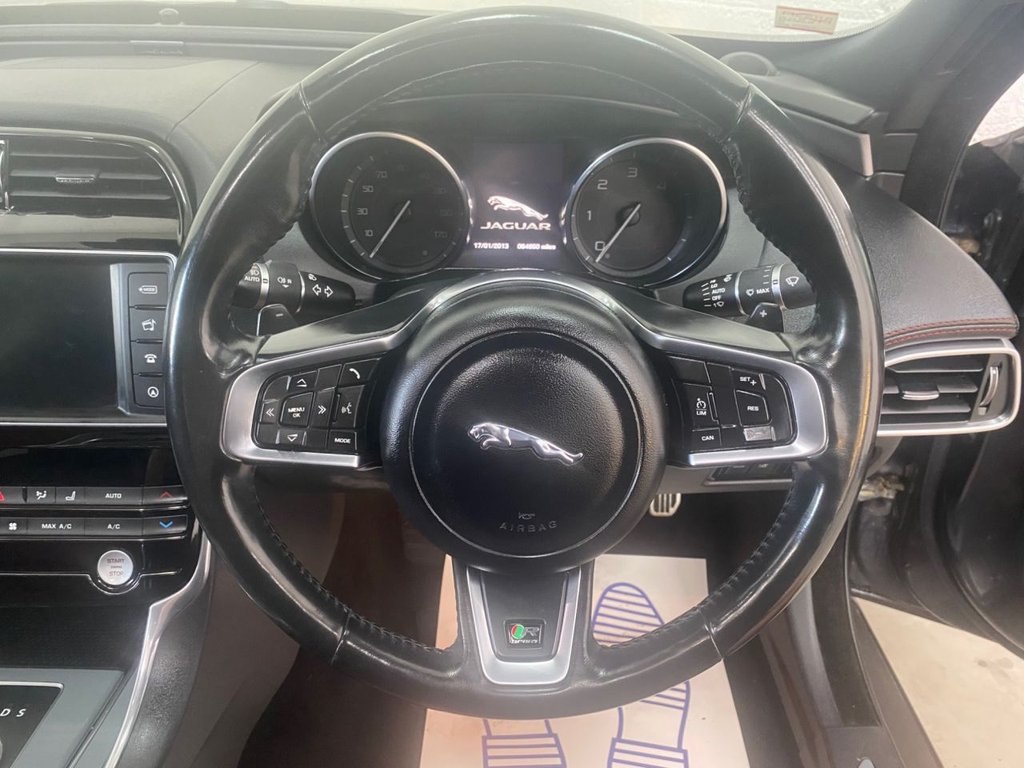 Used Jaguar XE 2015 for sale - 75998535: Photo 20