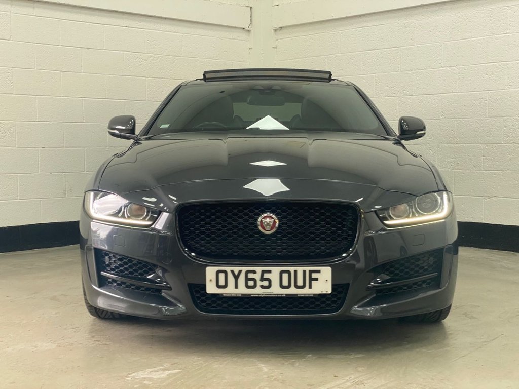 Used Jaguar XE 2015 for sale - 75998535: Photo 5