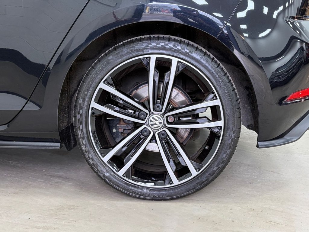 Used Volkswagen Golf 2017 for sale - 77680820: Photo 11