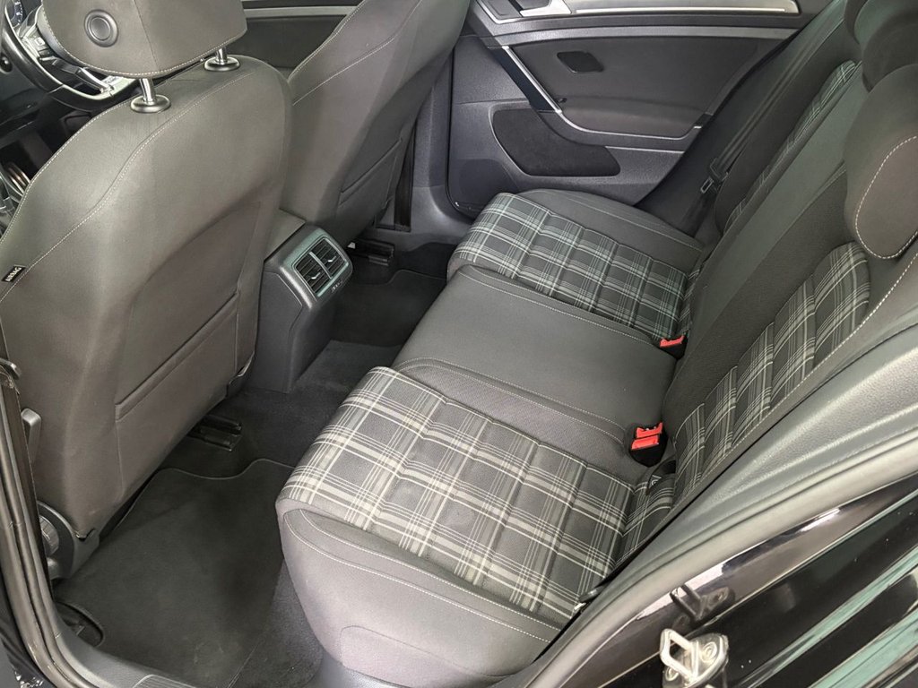 Used Volkswagen Golf 2017 for sale - 77680820: Photo 12