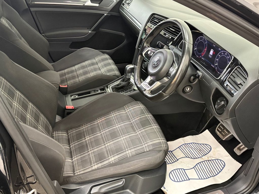 Used Volkswagen Golf 2017 for sale - 77680820: Photo 14